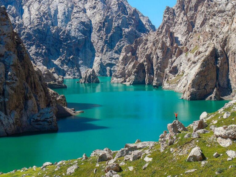 Ultimate Off-Road: Song-Kul, Kel-Suu & Issyk-Kul ⁠