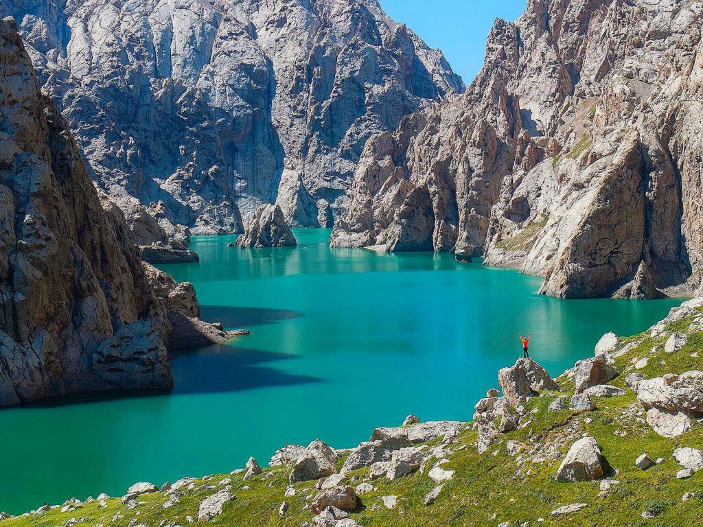 Ultimate Off-Road: Song-Kul, Kel-Suu & Issyk-Kul ⁠